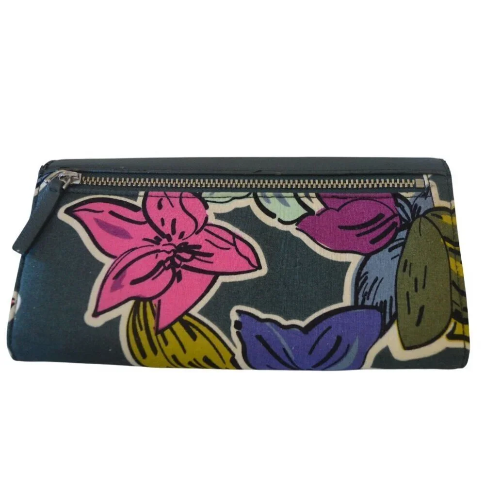 Vera Bradley Falling Flowers 2017 Retired Tri Fold Wallet Bohemian Polka Dots